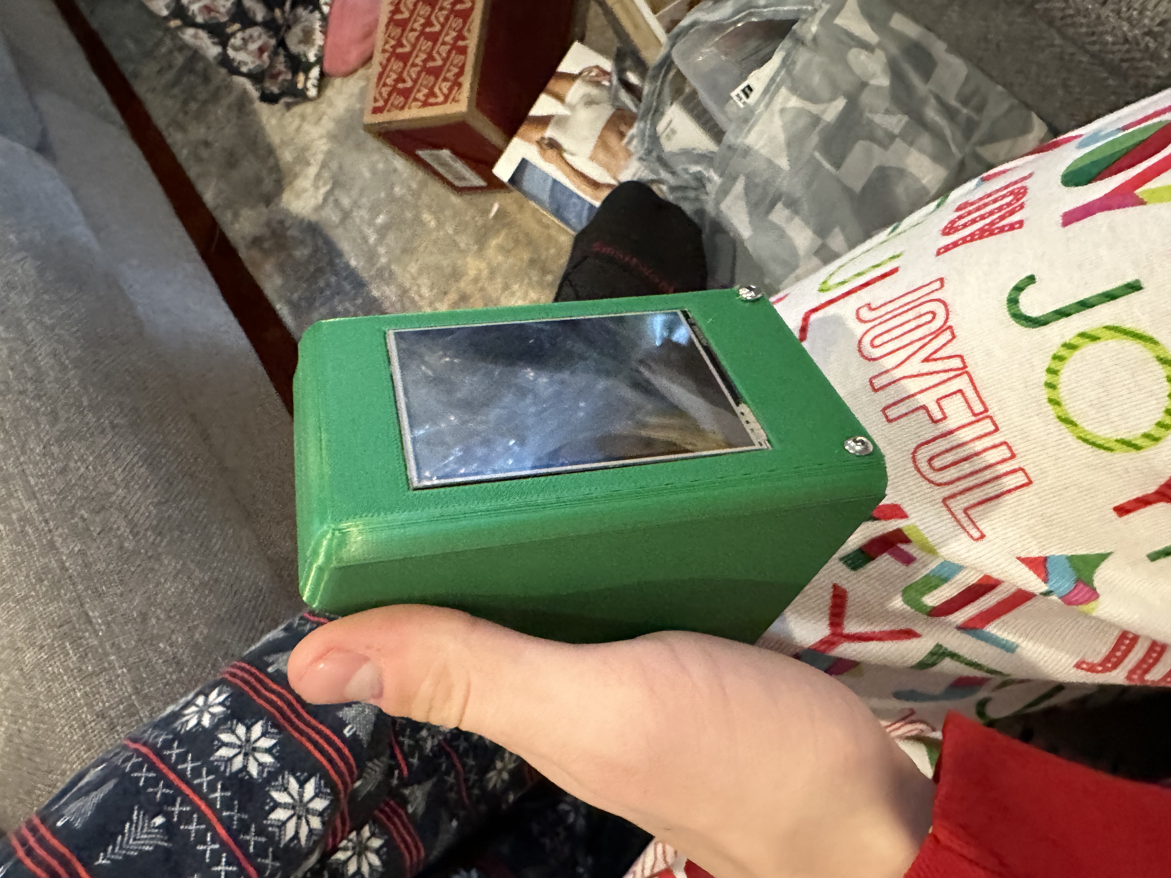 The finished weather display device